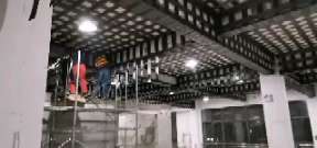 提蒙乡一商场梁，楼板碳纤维加固施工